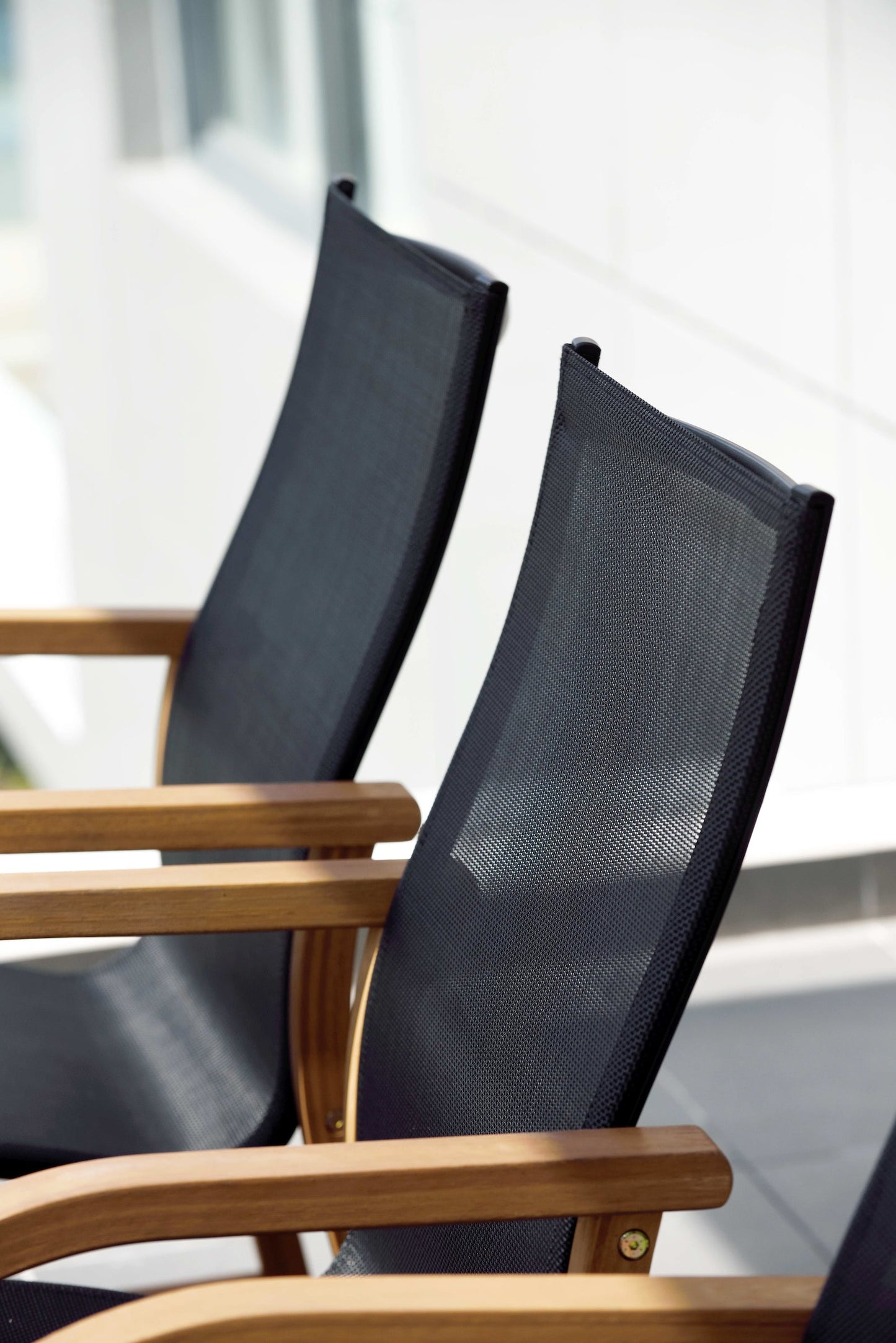 Rinjani Rectangular Big Table and 8 Manhattan Black Armchair